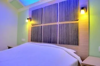 Hotel Minos Boutique 3*